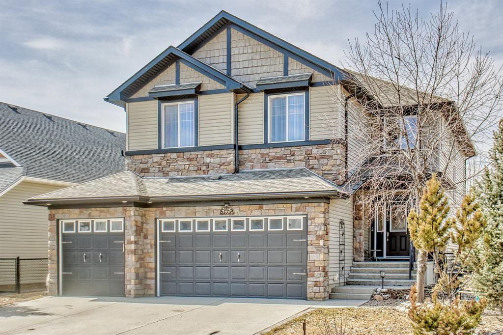 I have sold a property at 147 Crystal Green DRIVE in Okotoks
